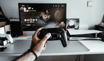 how to change ps5 background